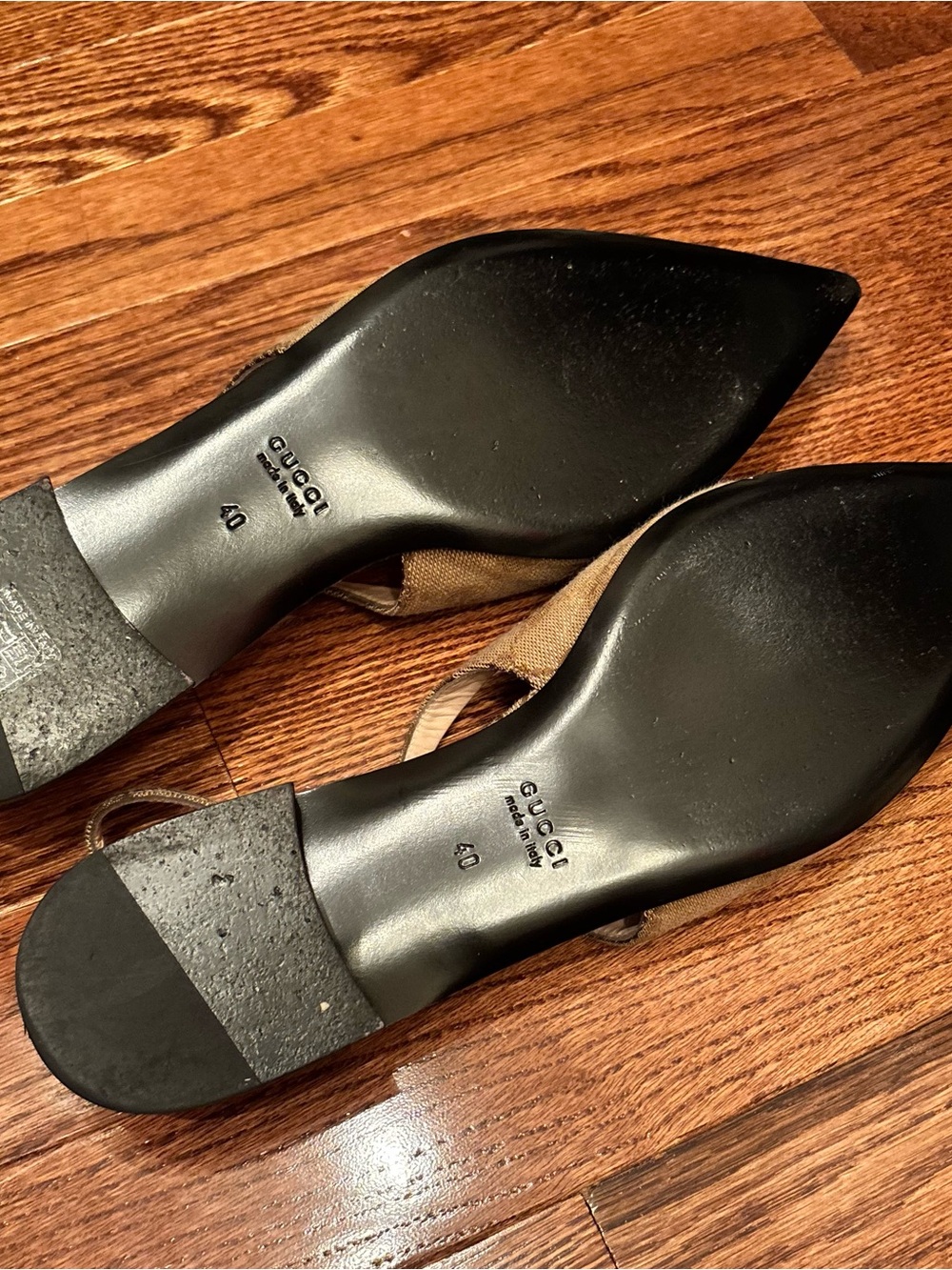 Gucci Beige Monogram Pointed-Toe Slingback Flats with Gold Horsebit - Picture 4 of 9